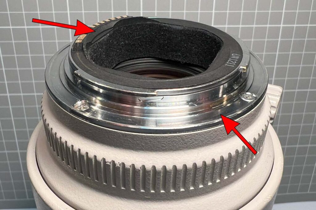 Maintenance of CANON lens EF70-200 f2.8L to prevent rattling of the lens barrel