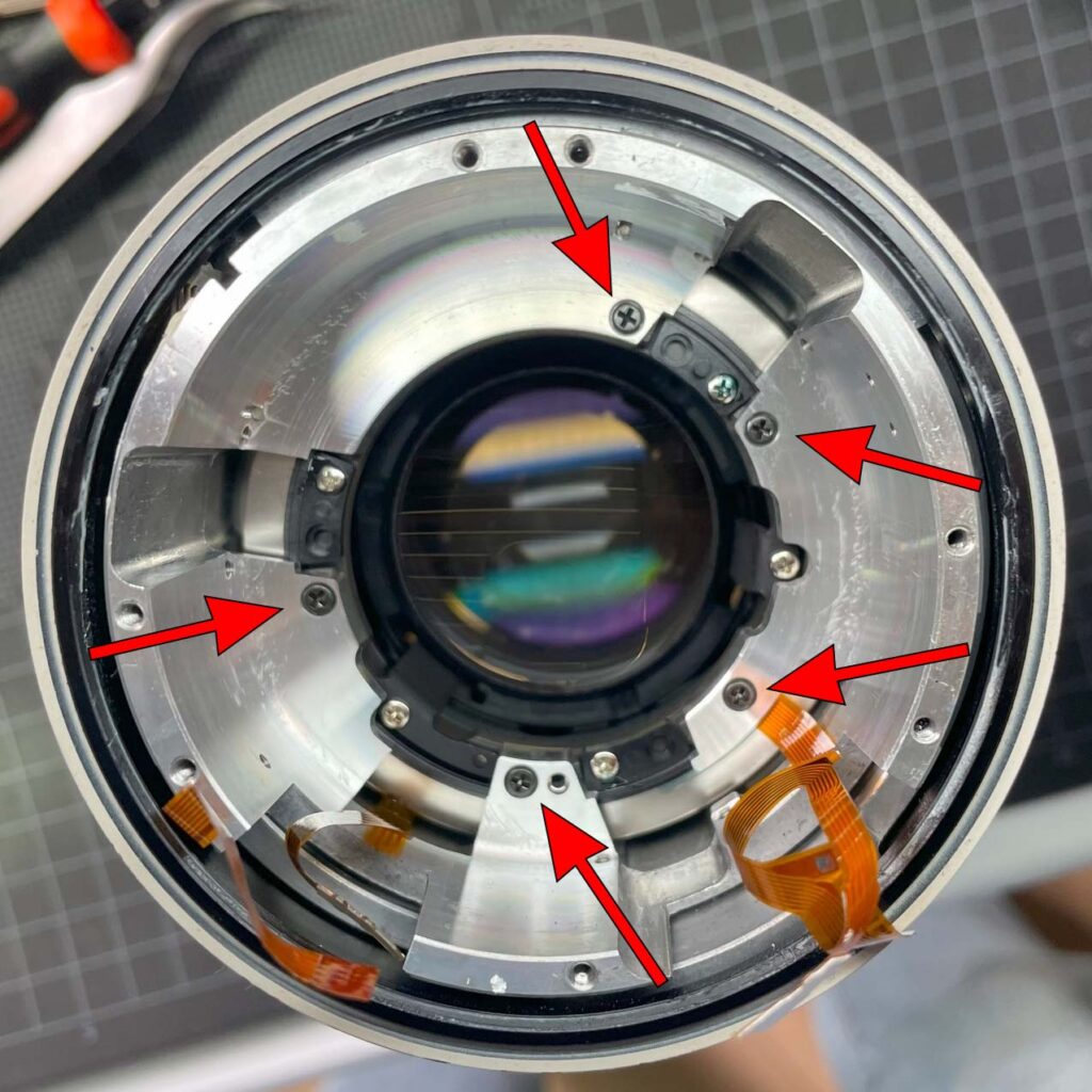 Maintenance of CANON lens EF70-200 f2.8L to prevent rattling of the lens barrel