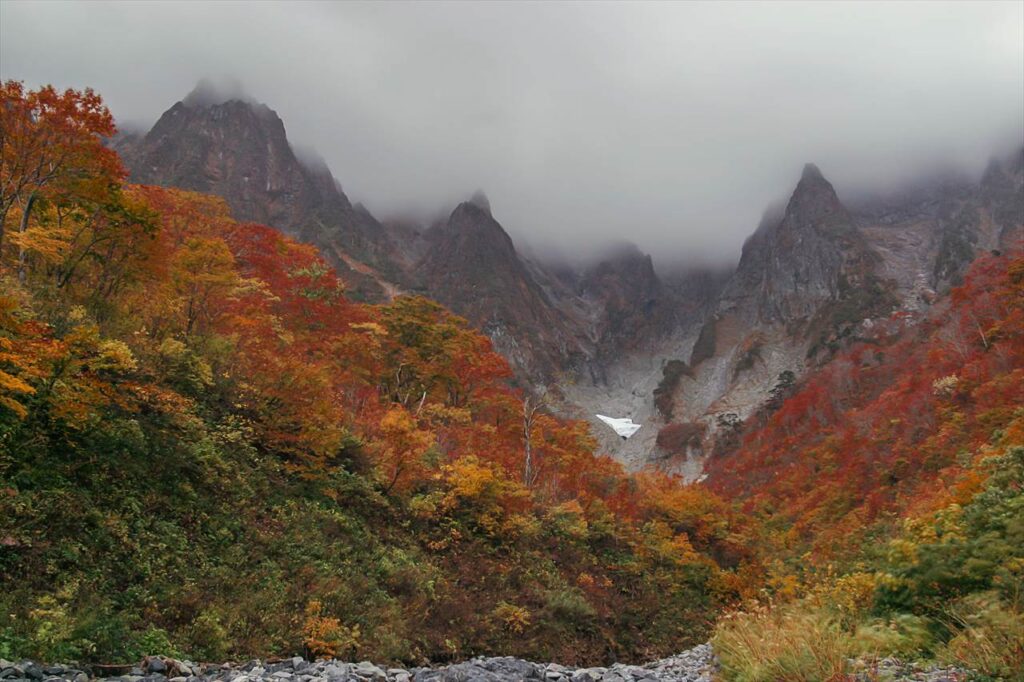 autumn leaves,Ichino-kurasawa-at-Tanigawa-dake,gunma,japan