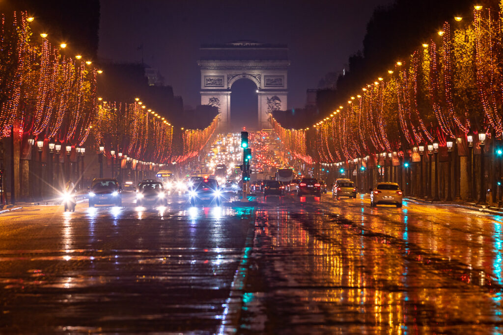 Night view of the Champs-Elysées,paris,france