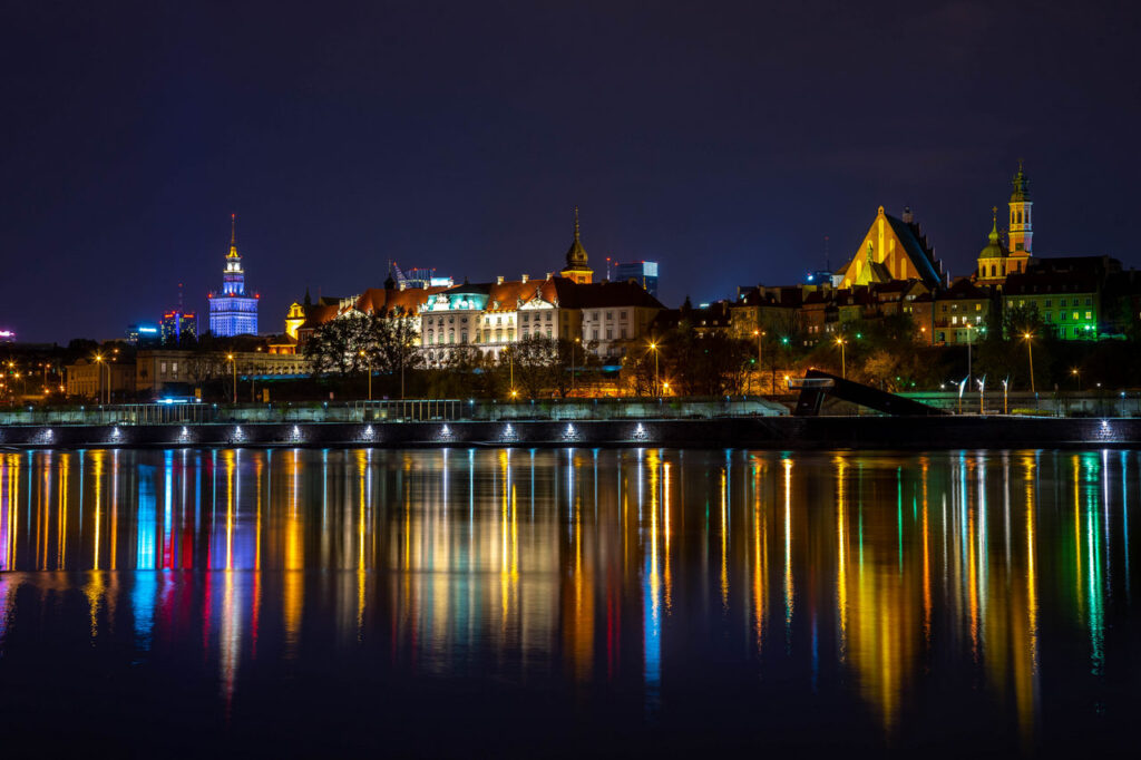 night view of warsaw