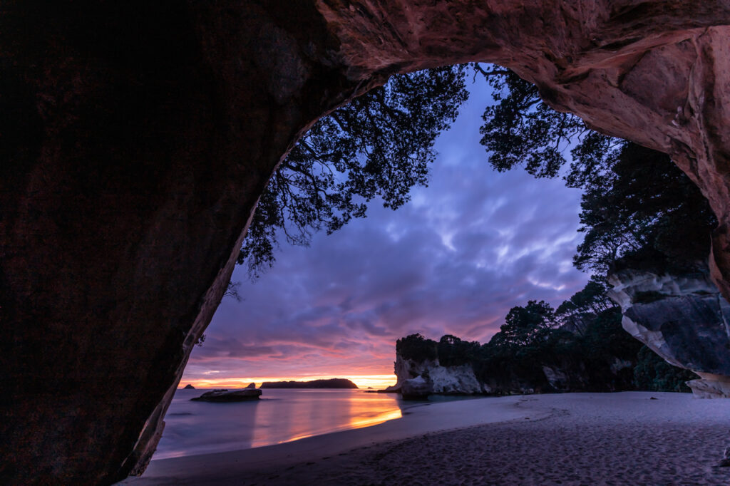 Hahey、Cathedral Cove