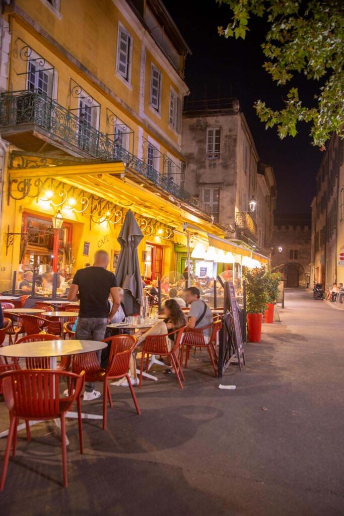 Café in Arles, the model for Van Gogh's "Cafeteria by Night".