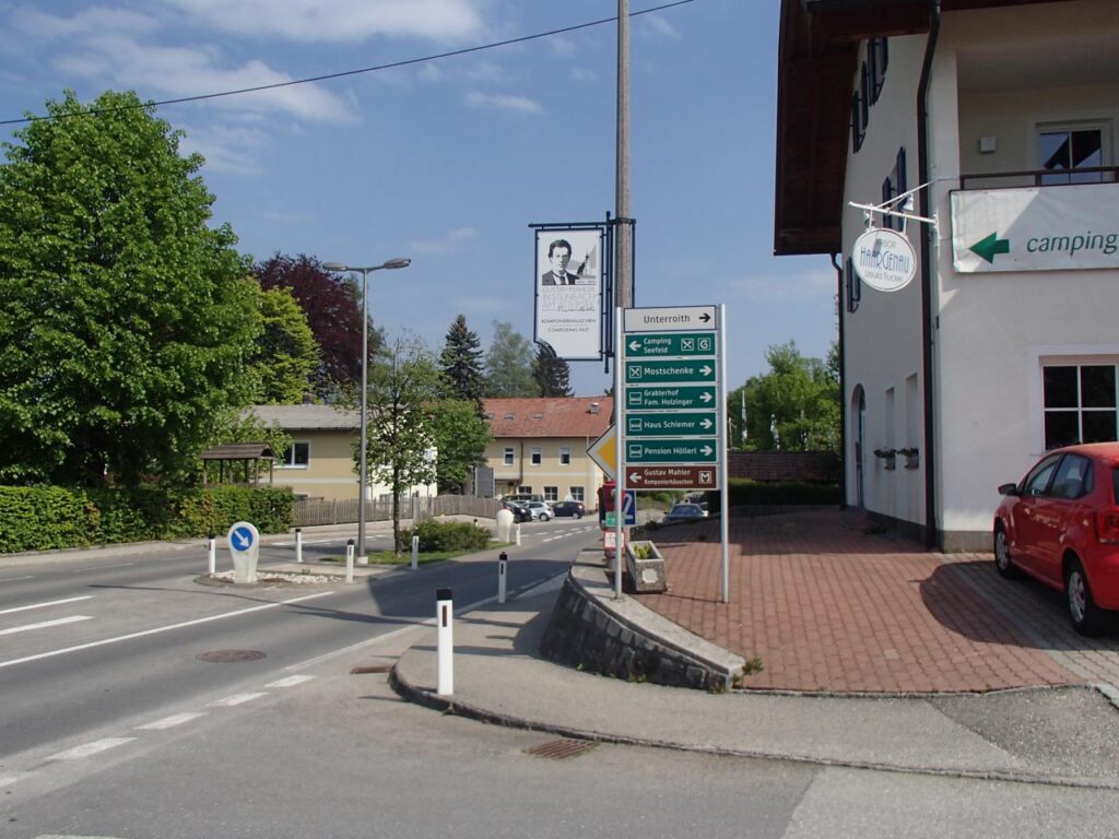 Sign across the street in front of the Föttinger Hotel