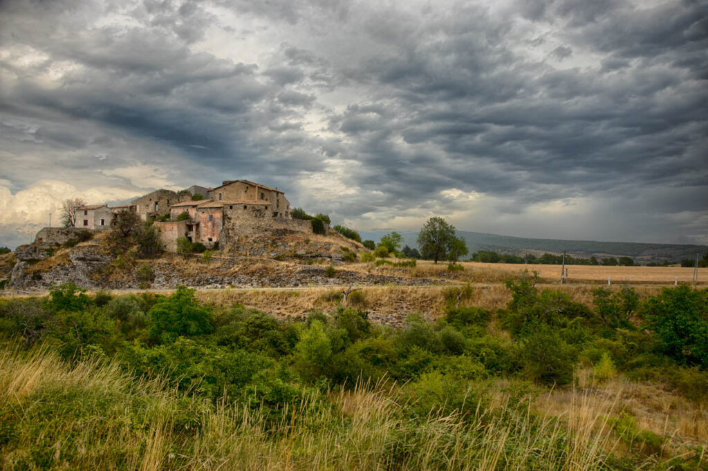 Le Rocher, Ongles