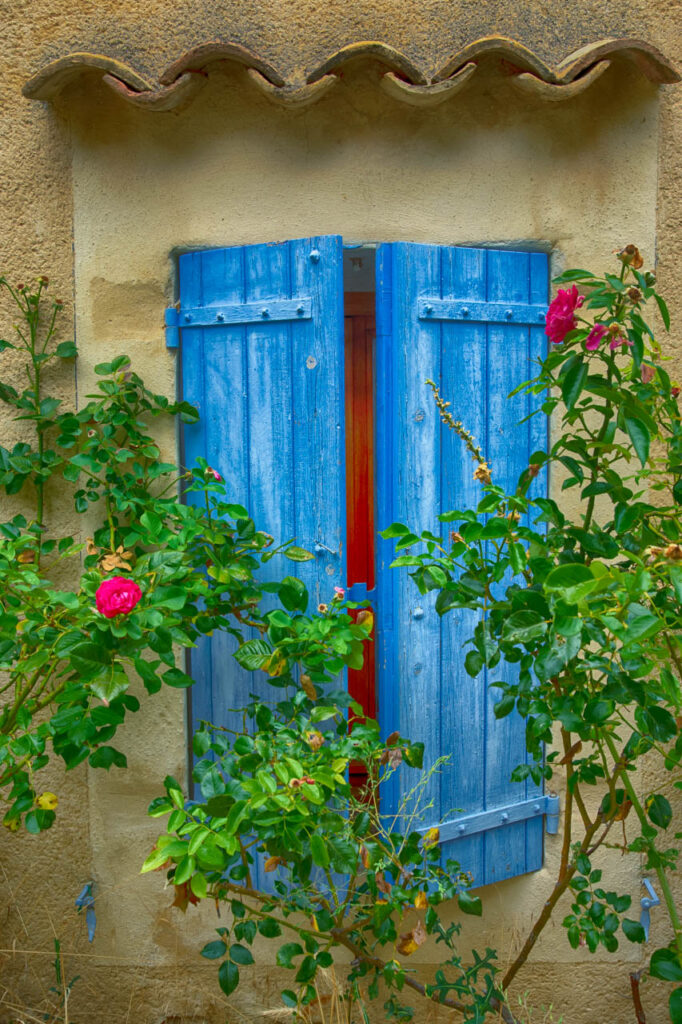 Simiane-la-Rotonde,a small but beautiful village in the south of France