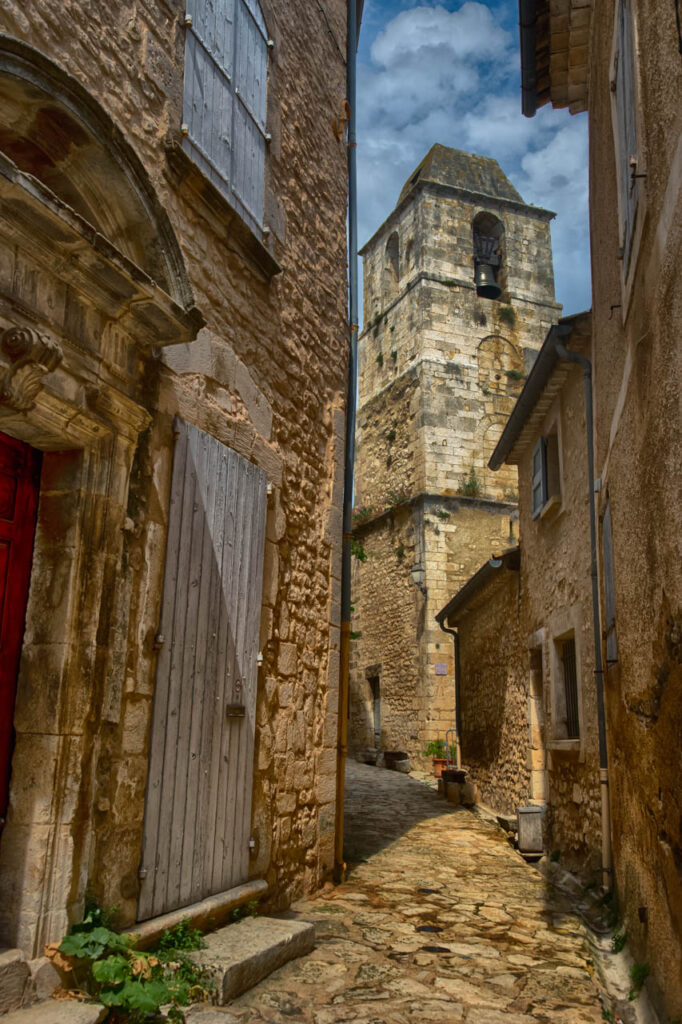 Simiane-la-Rotonde,a small but beautiful village in the south of France