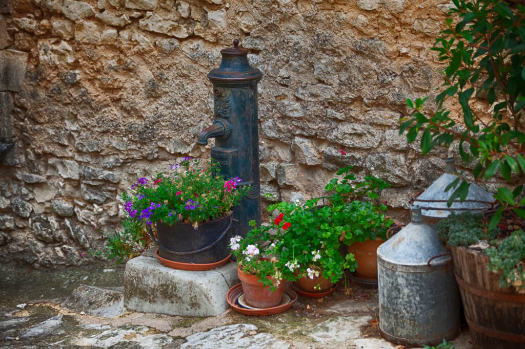 Simiane-la-Rotonde,a small but beautiful village in the south of France