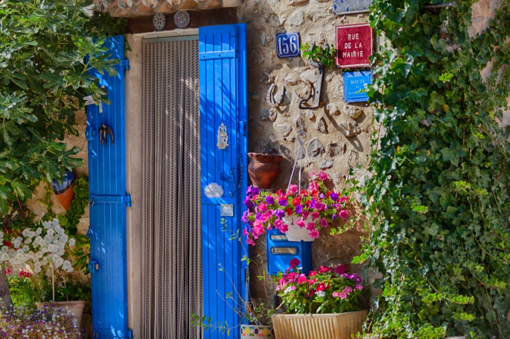 Saint-Léger-du-Ventoux,a small but beautiful village in the south of France