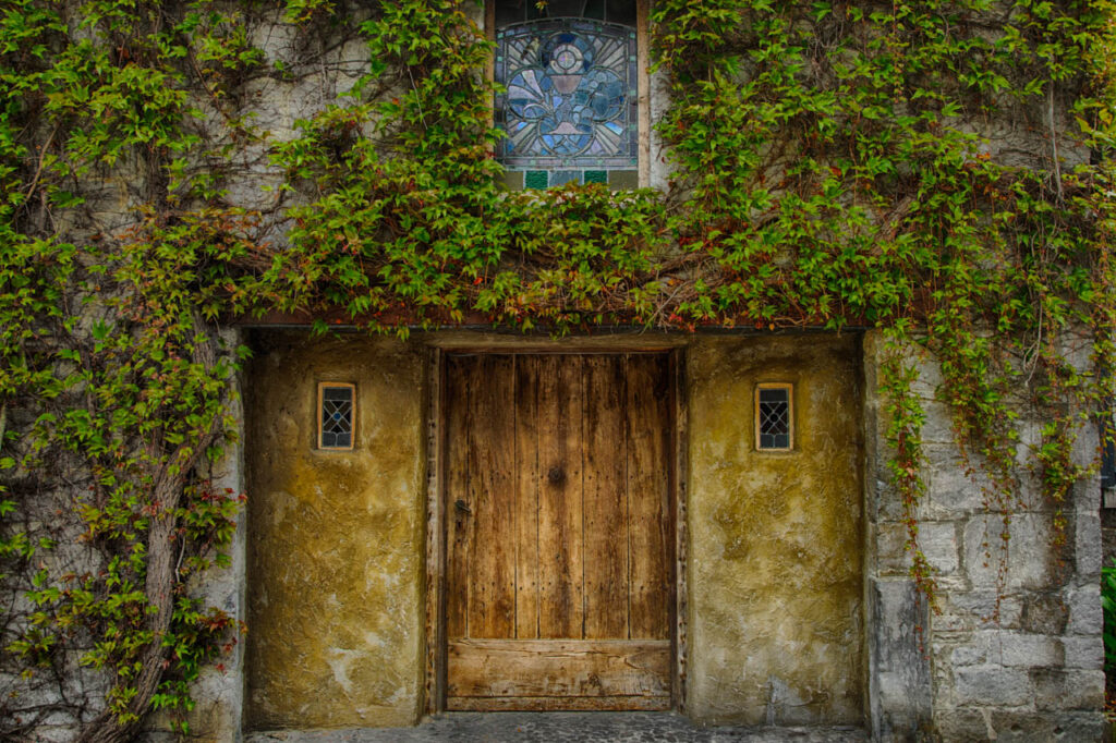 Durbuy, a tourist city with a long history that developed around a medieval castle