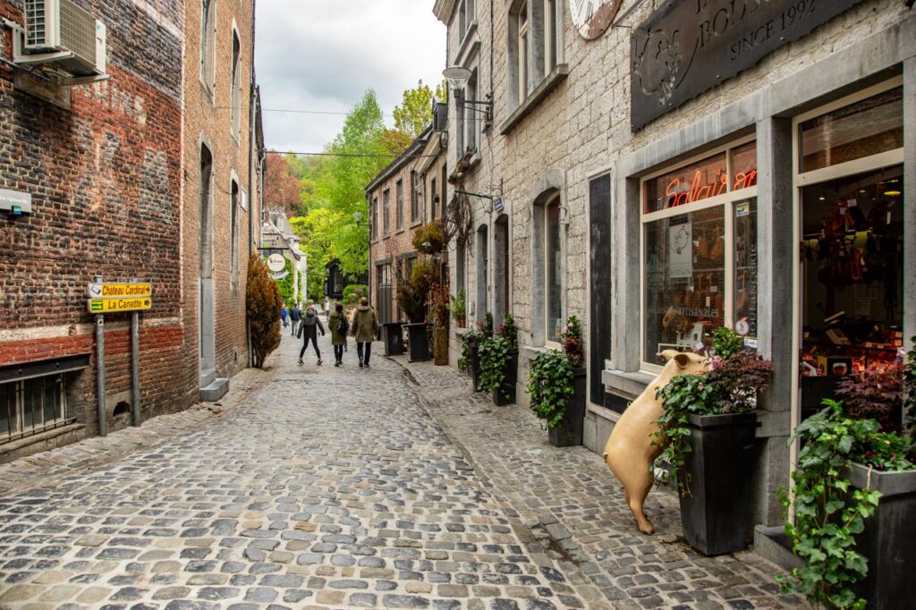 Durbuy, a tourist city with a long history that developed around a medieval castle