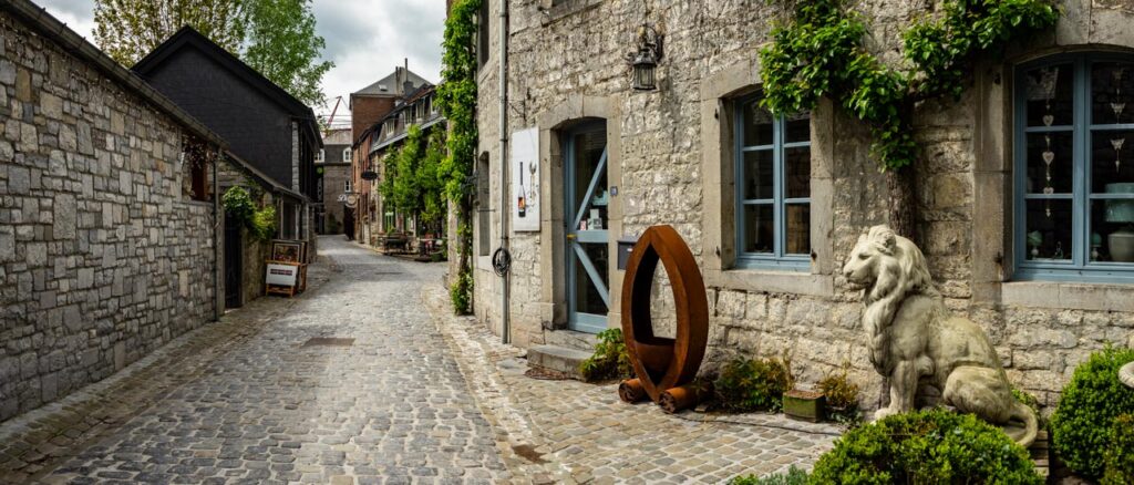 Durbuy, a tourist city with a long history that developed around a medieval castle